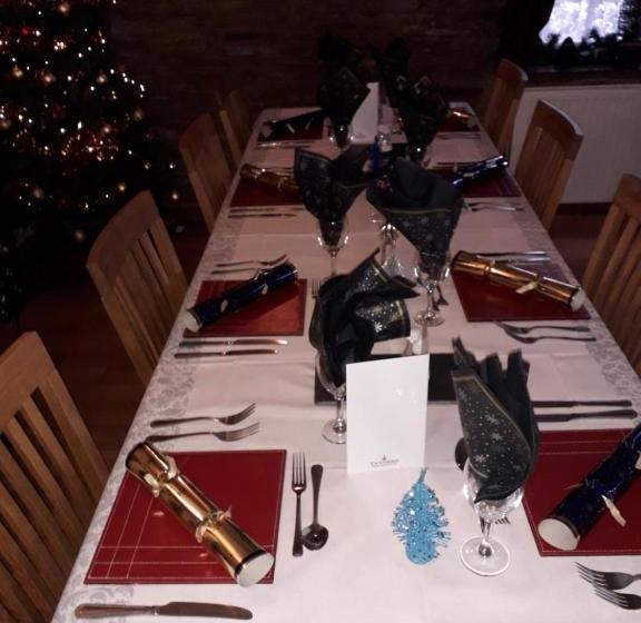 酒店 The Black Lion