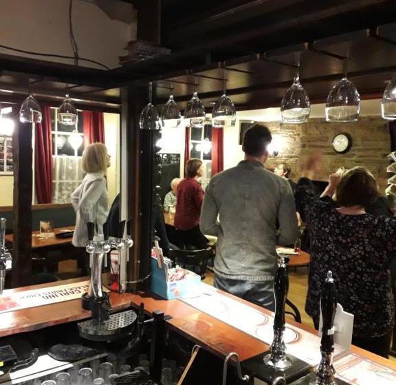 酒店 The Black Lion