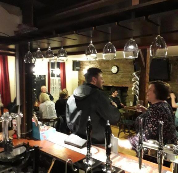 酒店 The Black Lion