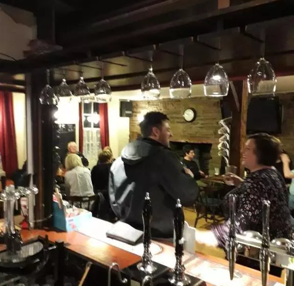 ホテル The Black Lion
