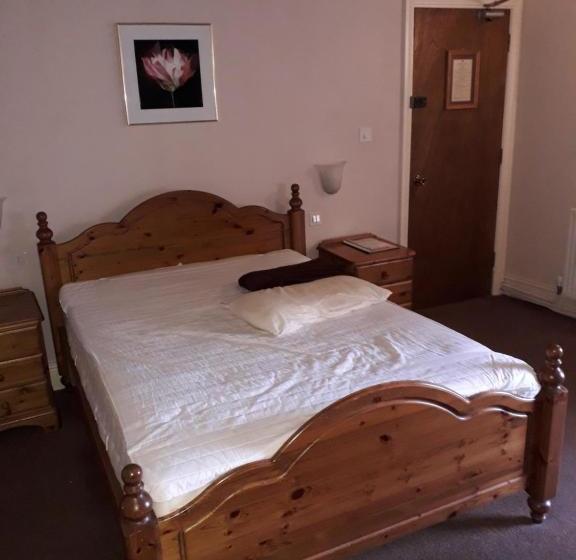 酒店 The Black Lion