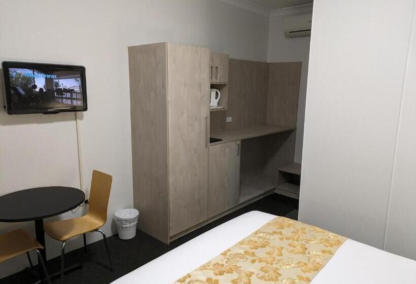 Отель Country Lodge Motor Inn