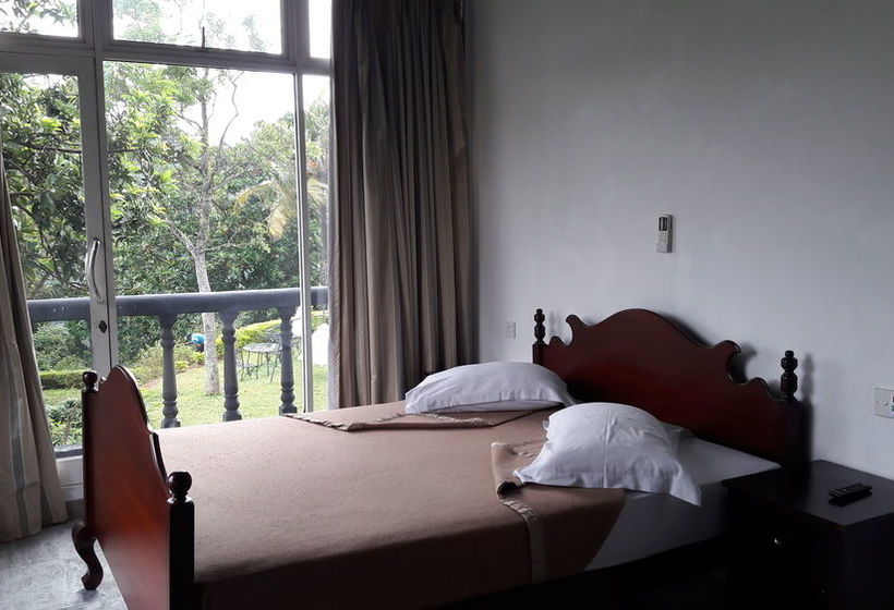 בית מלון כפרי Primrose Kandy Hill Bungalow