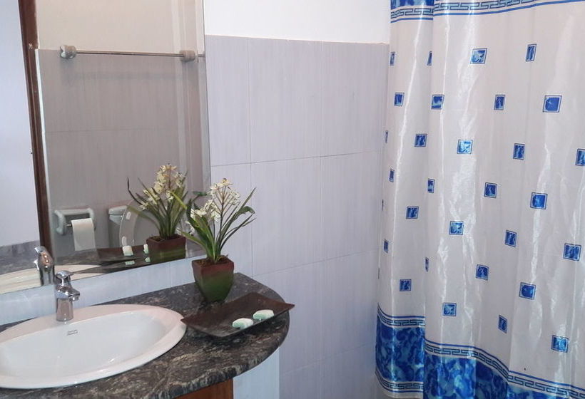 בית מלון כפרי Primrose Kandy Hill Bungalow