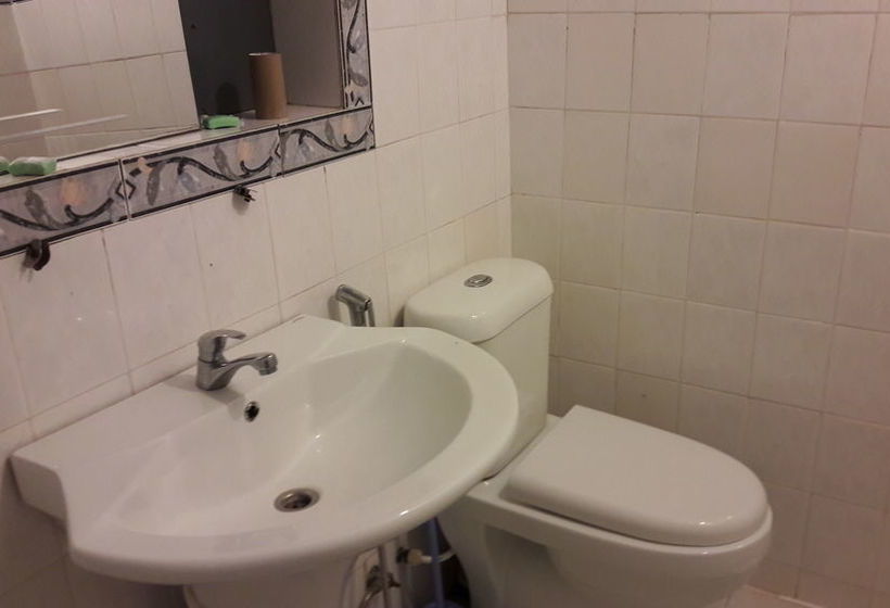 בית מלון כפרי Primrose Kandy Hill Bungalow