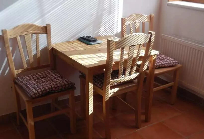 هتل Kreta