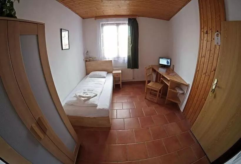 هتل Kreta