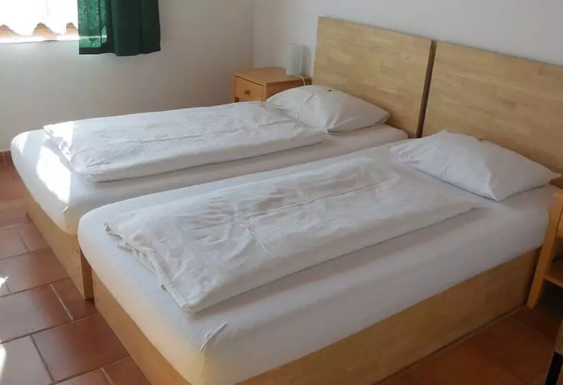 هتل Kreta
