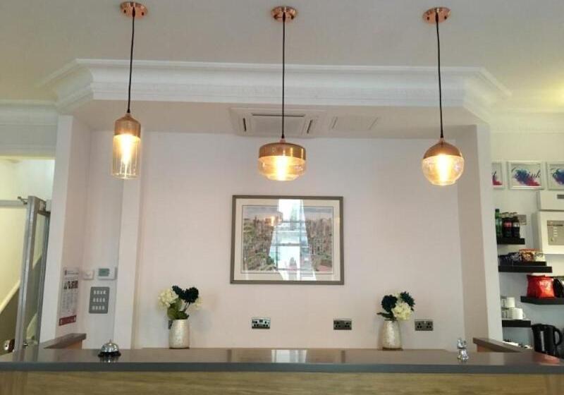 The Beverley Hotel London   Victoria