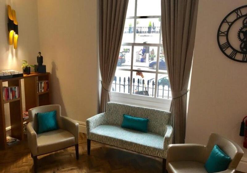 The Beverley Hotel London   Victoria