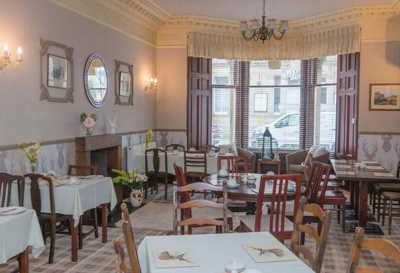 בית מלון כפרי The Elm House