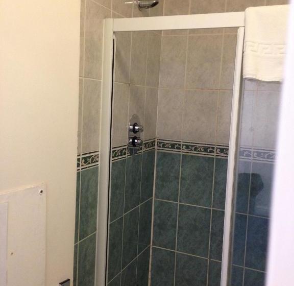 بنسيون Berties Lodge