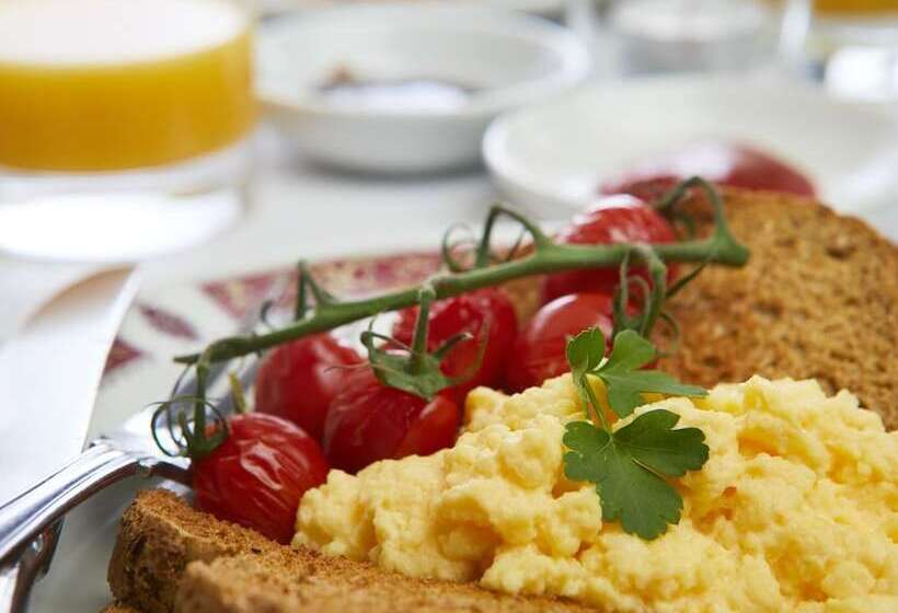 Пансион Riviera Town House