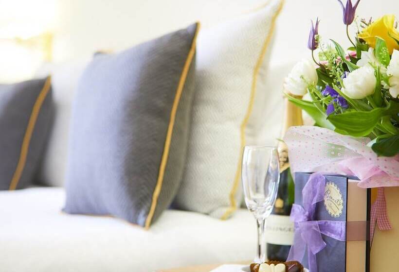 Пансион Riviera Town House