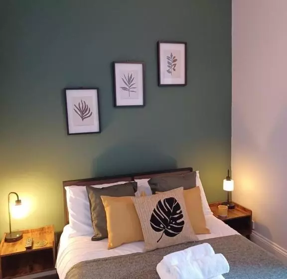 ペンション The Chesterfield, Torquay