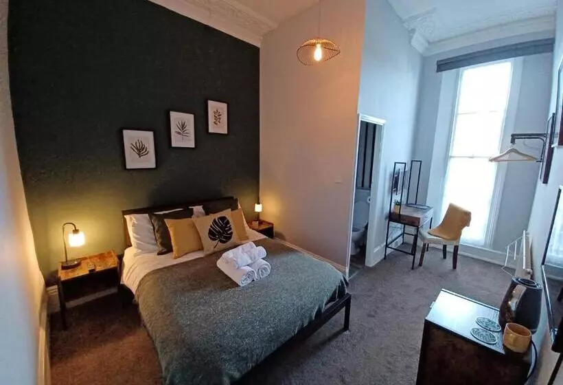ペンション The Chesterfield, Torquay