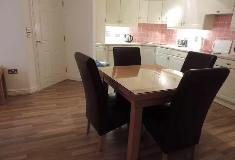 Sea Breeze Apartment