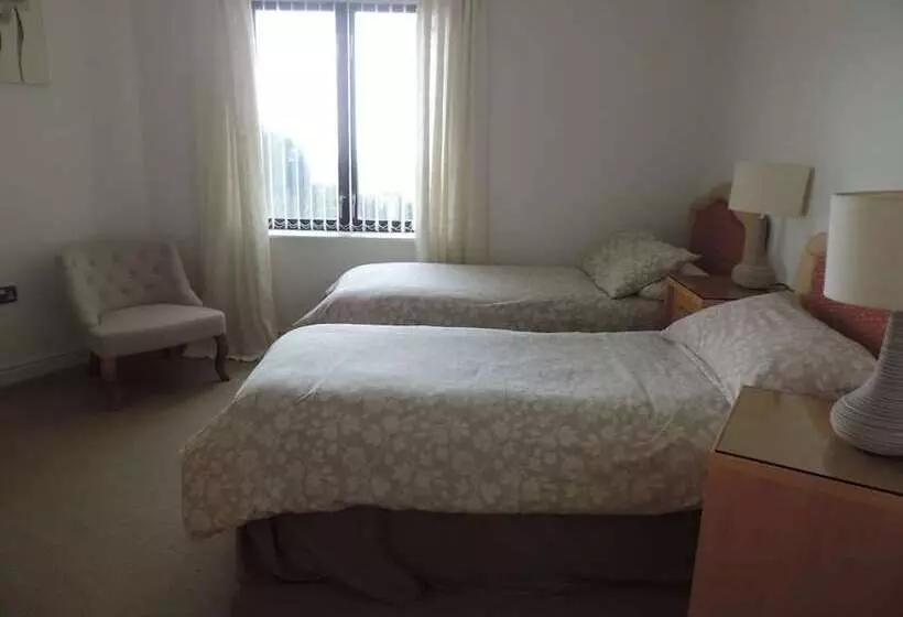 Sea Breeze Apartment