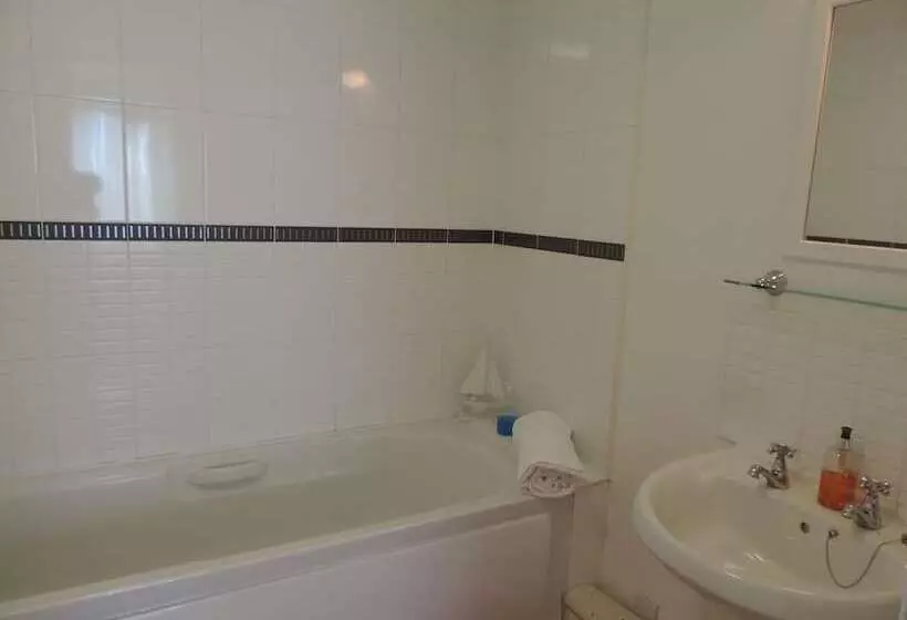 Sea Breeze Apartment