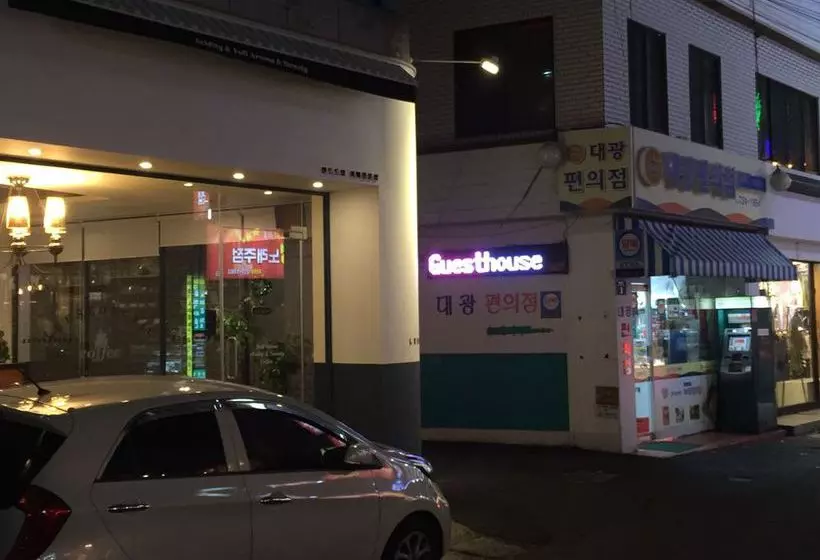 هاستل Backpackers In Jeju City Center