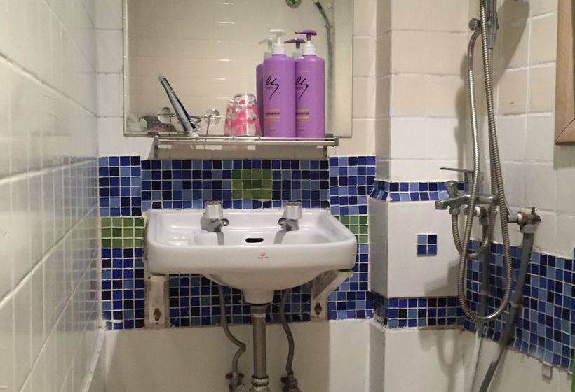 فندق صغير Backpackers In Jeju City Center