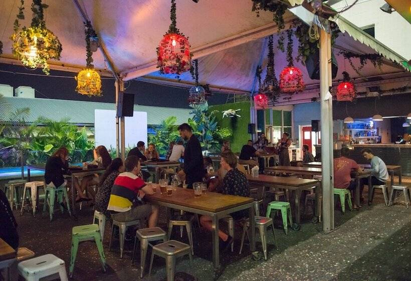 Общежитие Bunk Brisbane