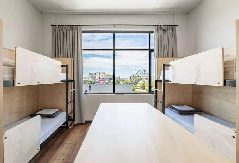 ユースホステル Bunk Brisbane