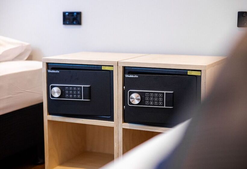 Общежитие Bunk Brisbane