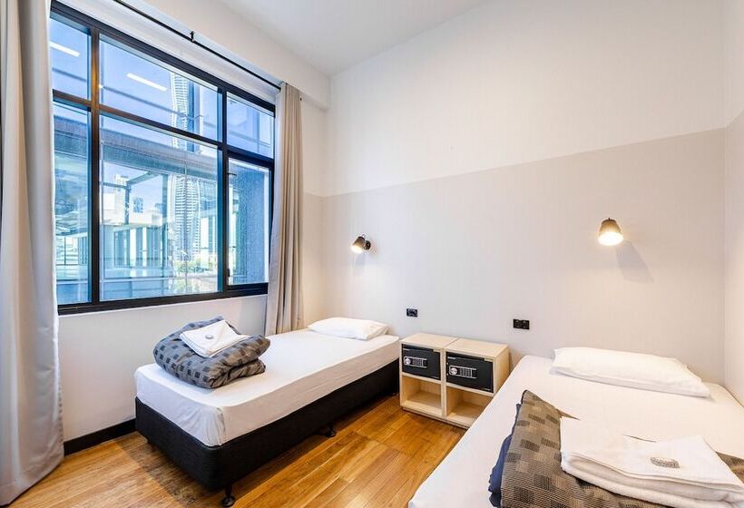 Общежитие Bunk Brisbane