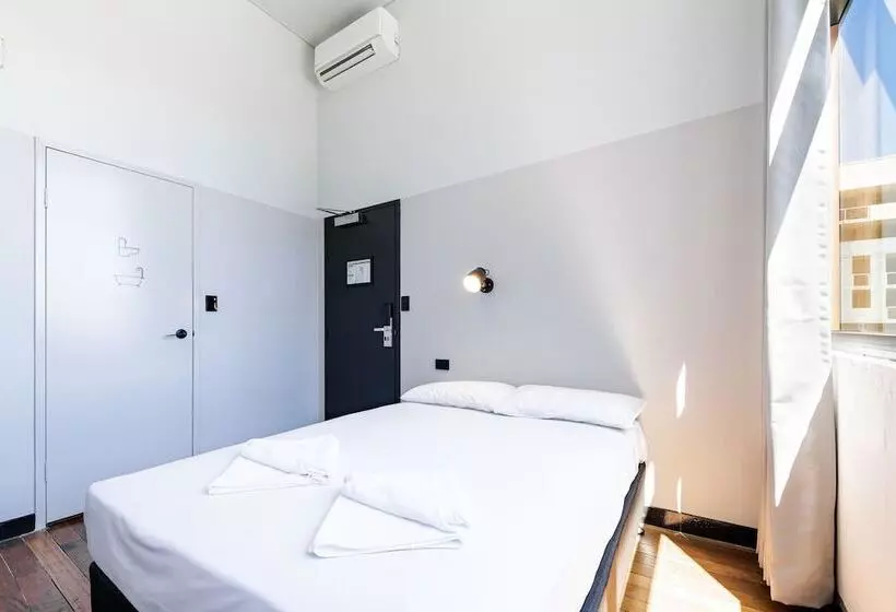 ユースホステル Bunk Brisbane