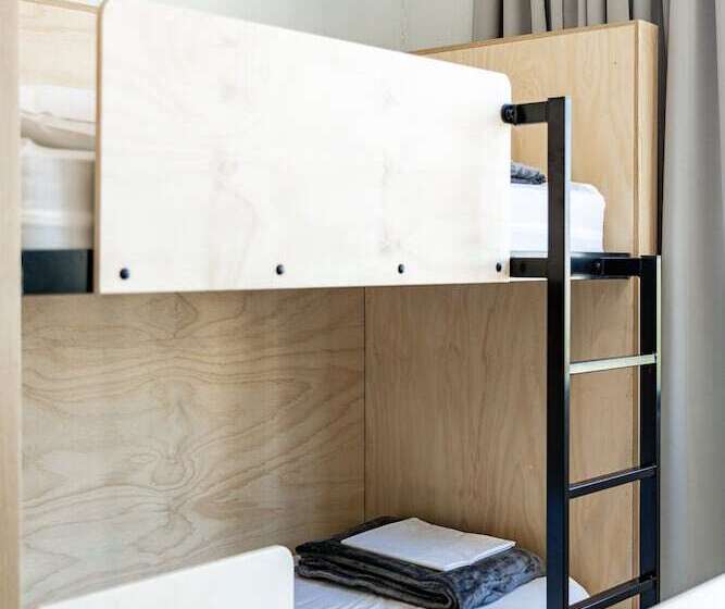 Общежитие Bunk Brisbane