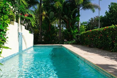 Cairns Beach Holiday Apartment