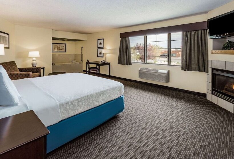 Americinn By Wyndham Hotel And Suites Long Lake