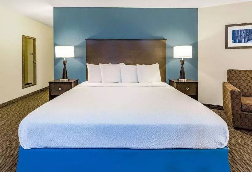 Americinn By Wyndham Hotel And Suites Long Lake