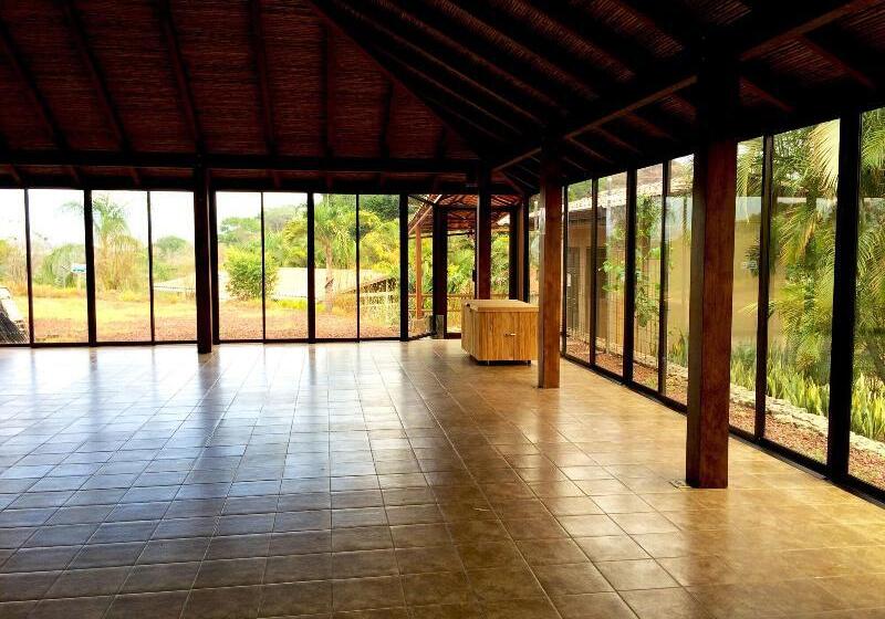 هتل Colinas Del Sol