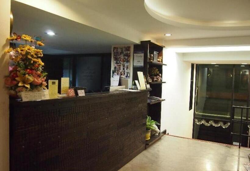 هتل De Poem Loft Boutique Residence