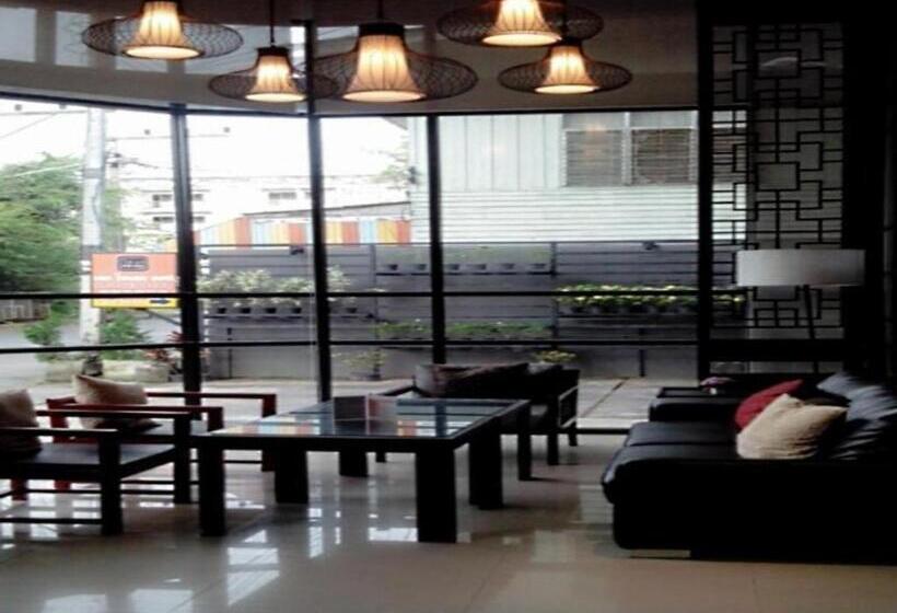 هتل De Poem Loft Boutique Residence