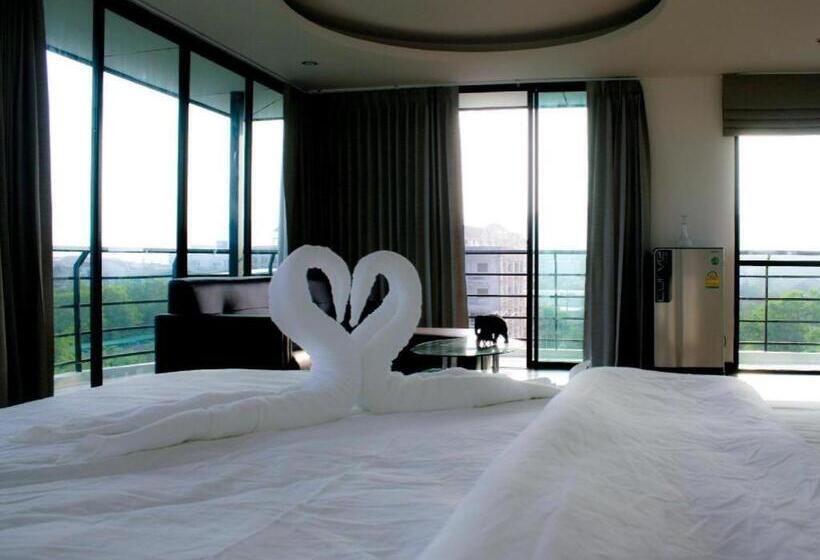 هتل De Poem Loft Boutique Residence