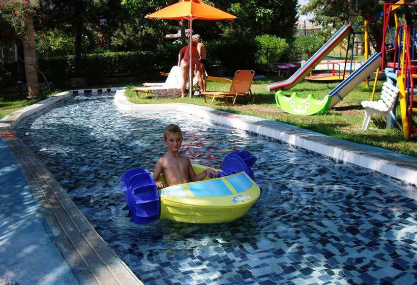 酒店 Gnest Apartments