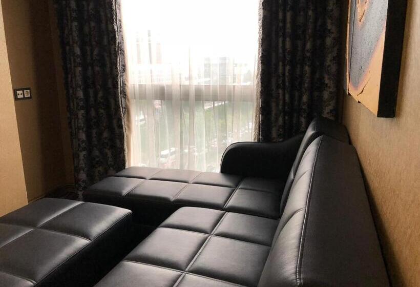 هتل Grand Turkuaz