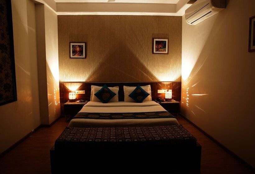 Hotel Harsh Paradise