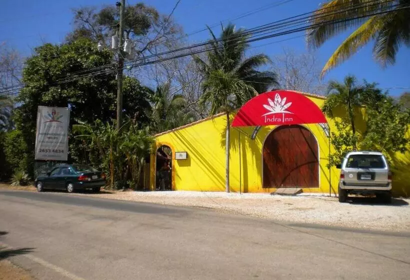 ホテル Indra Inn