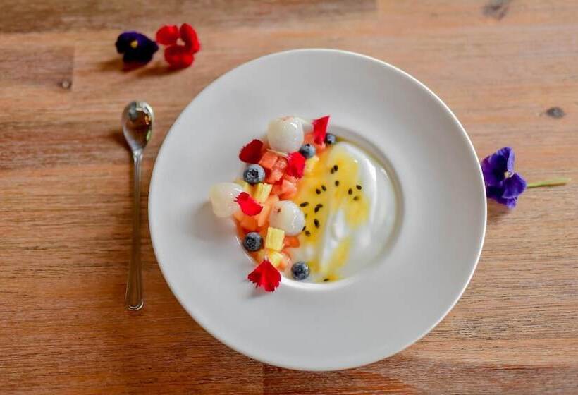 هتل Moditlo River Lodge