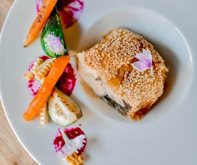 هتل Moditlo River Lodge