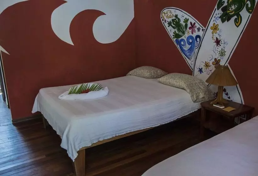 Hotelli Pelican Beachfront
