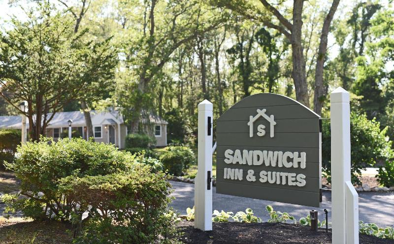 Отель Sandwich Inn And Suites