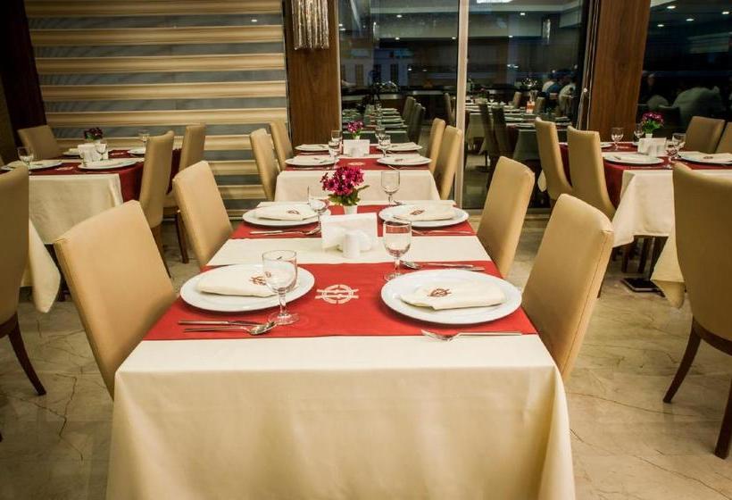 هتل Grand Turkuaz