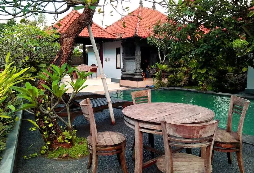 هتل Wahyu Dewata