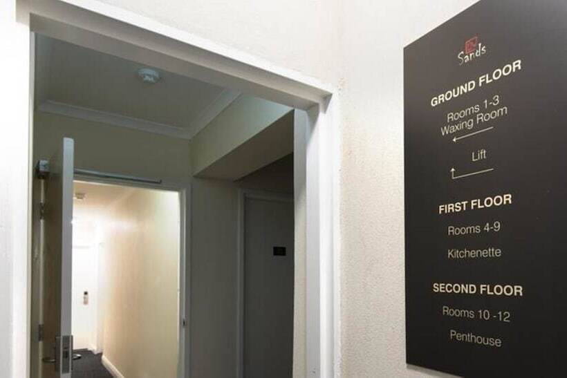 Пансион Lily Sands Inn