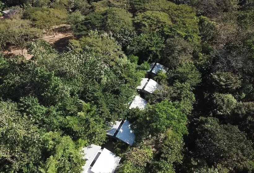 Lomakeskus Las Avellanas Villas